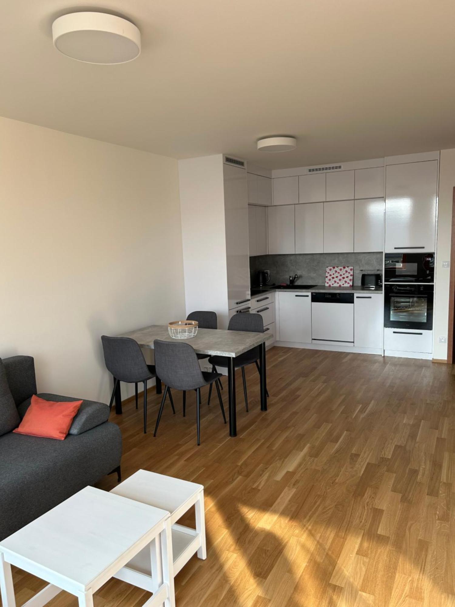 Prague Smichov Andel Apartment Bagian luar foto